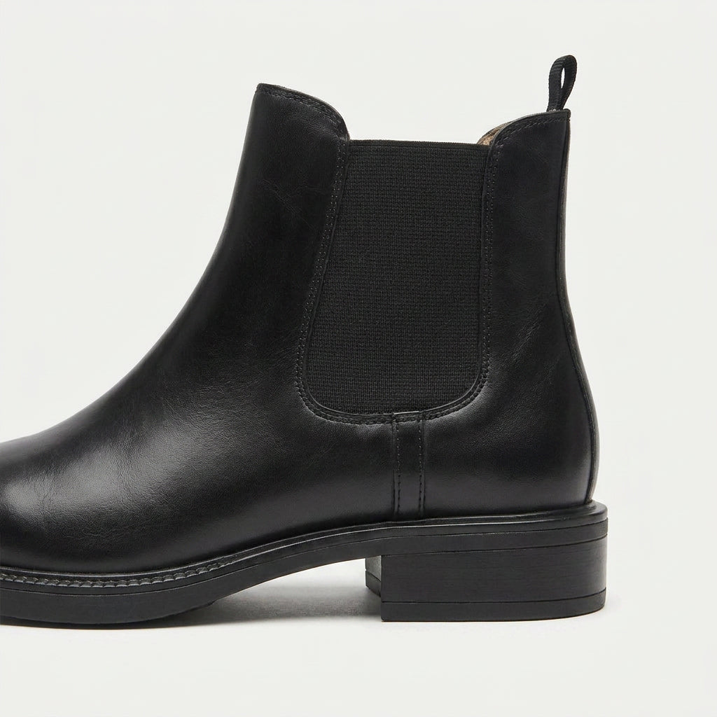Men's Faux Leather Chelsea Boots – Elastic Side Panels
